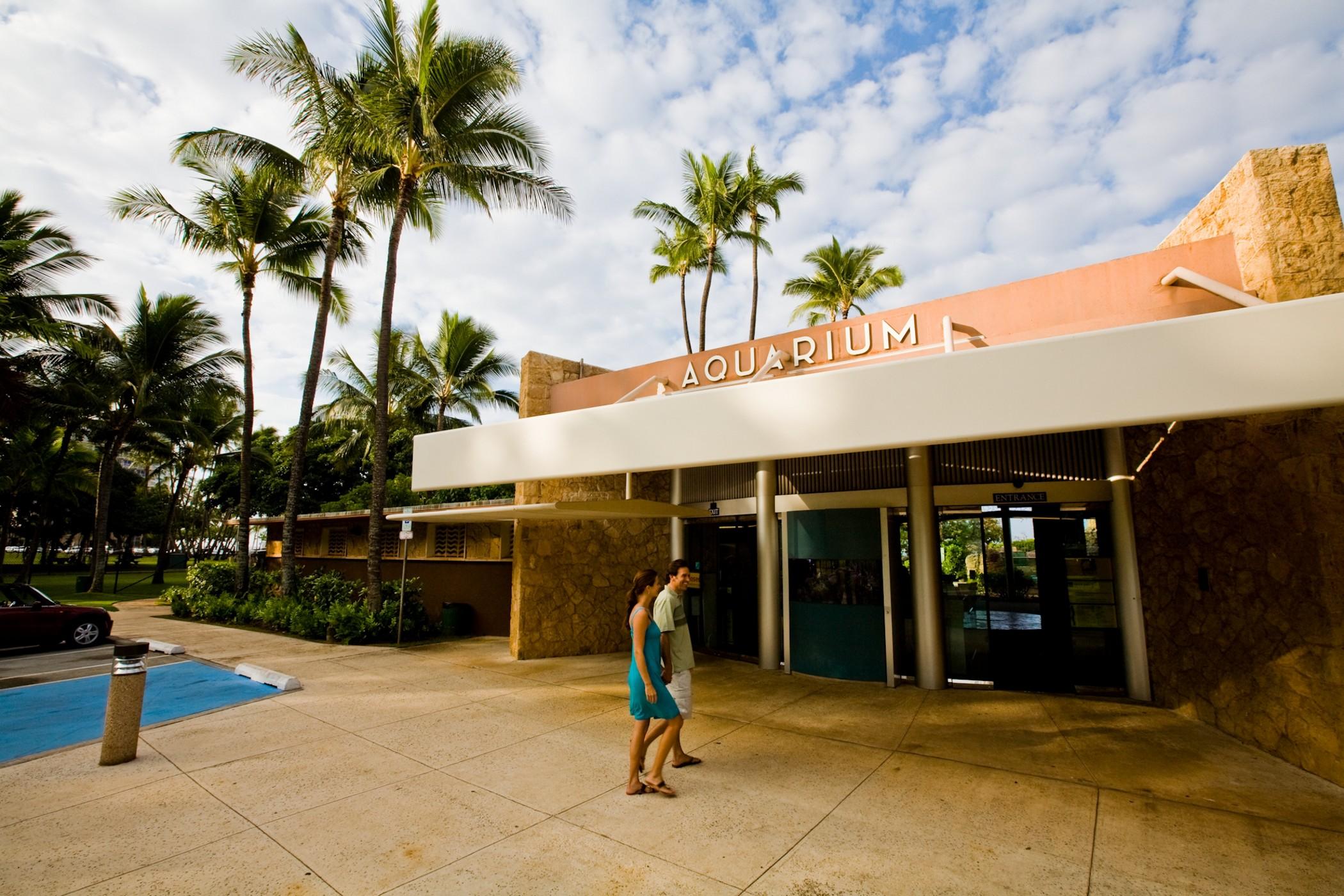 Kaimana Beach Hotel Гонолулу Экстерьер фото