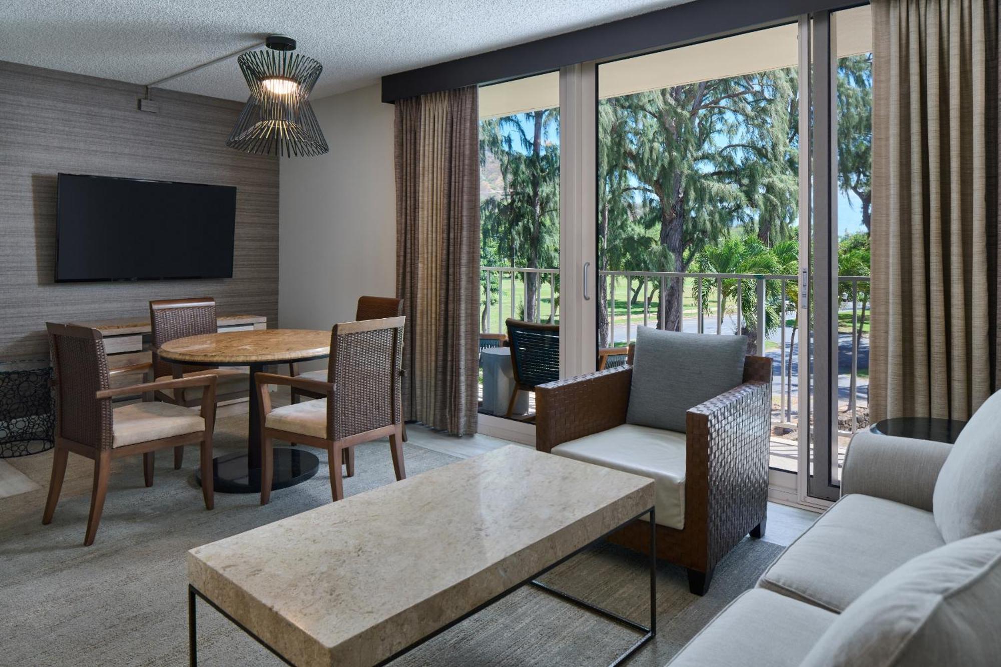 Kaimana Beach Hotel Гонолулу Экстерьер фото