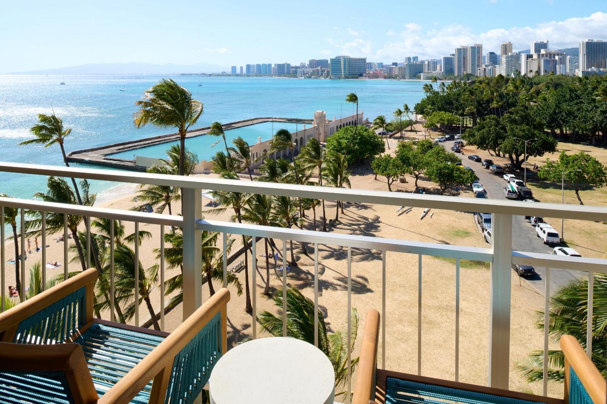 Kaimana Beach Hotel Гонолулу Экстерьер фото