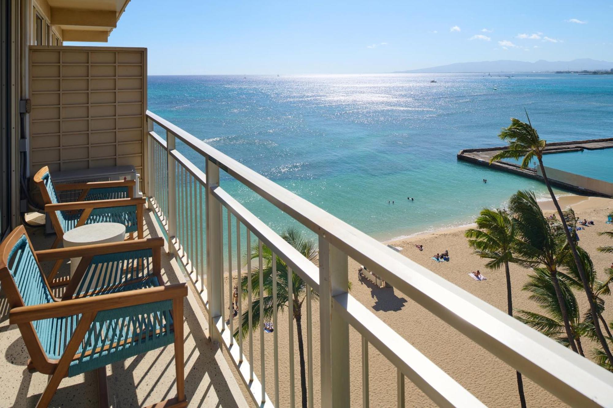Kaimana Beach Hotel Гонолулу Экстерьер фото