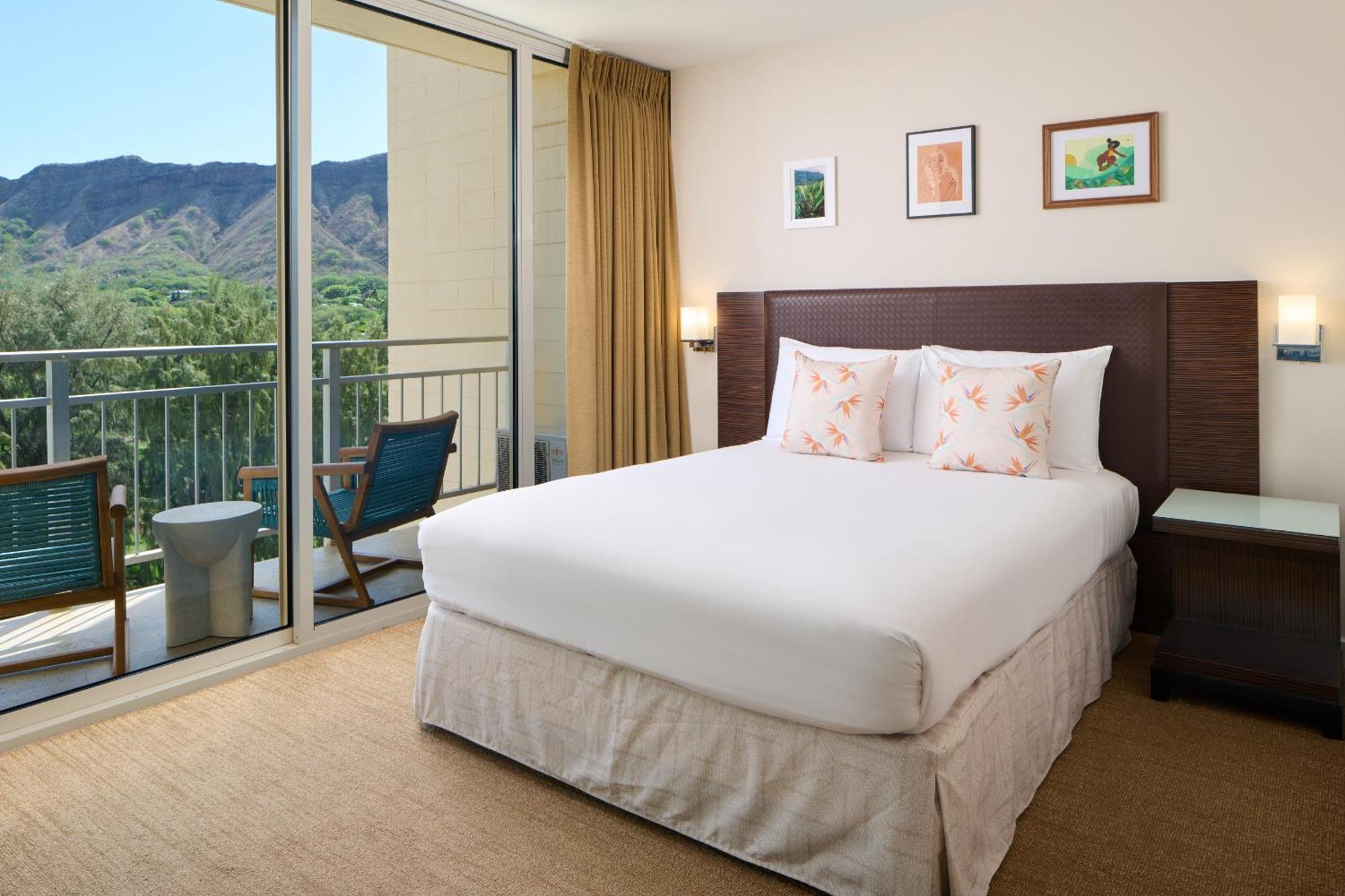 Kaimana Beach Hotel Гонолулу Экстерьер фото